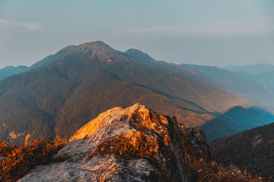 银瓶山