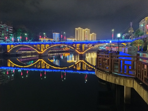 贵州锦屏清水江夜景