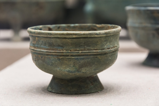 东汉青铜碗