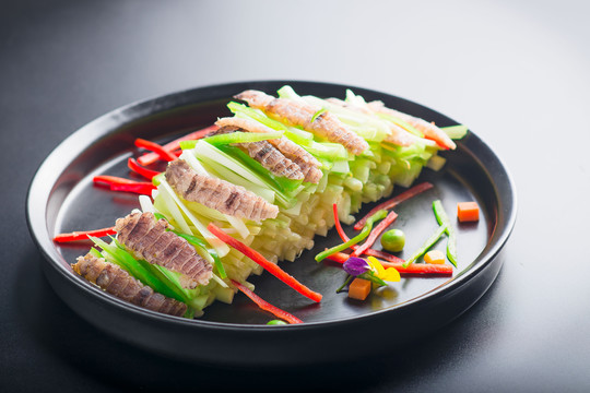 蒜苗虾爬肉