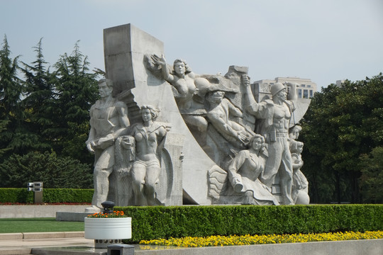 龙华烈士陵园纪念雕塑