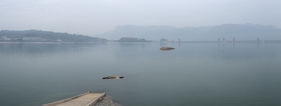 高峡平湖