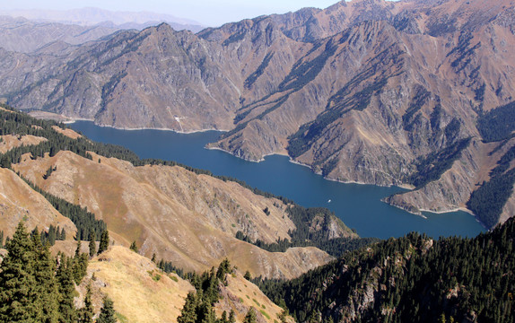 新疆天山