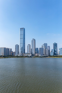 深圳蓝天下的城市