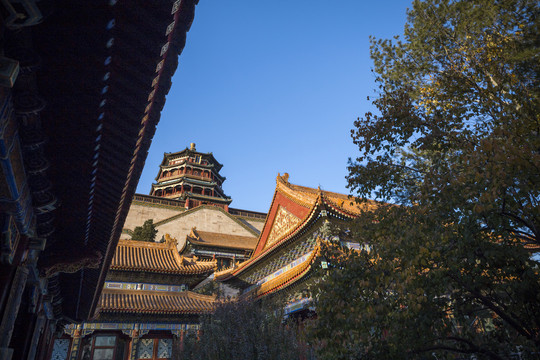 北京颐和园古建筑佛香阁风光