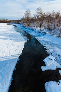冬季根河冰雪河流