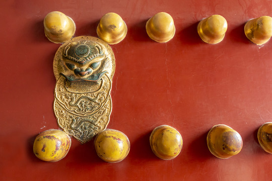 北京皇宫大红门上的门钉