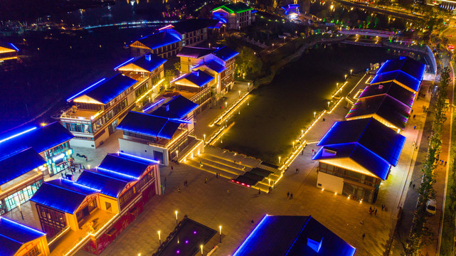航拍夜色下的南京江北桃湖商业街