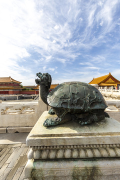 北京故宫太和殿前铜龟