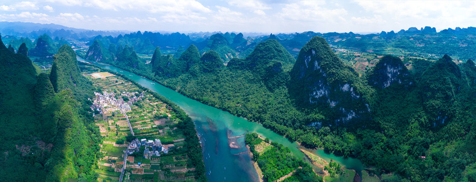 桂林山水漓江精华段全景