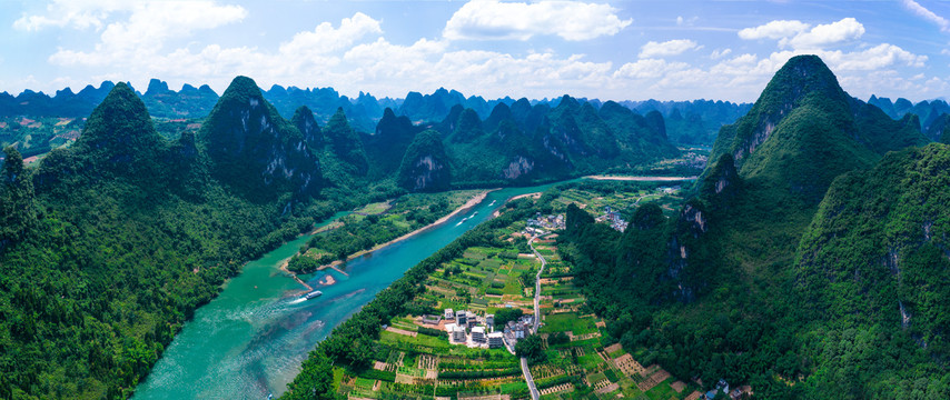 桂林山水漓江精华段全景