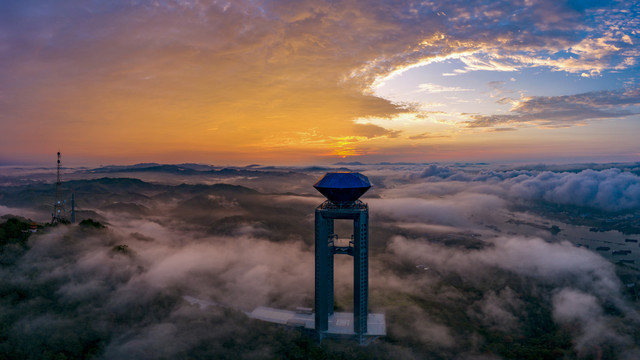 广西梧州红霞满天景美如画