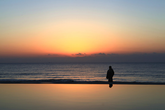 海上日出