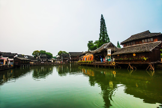 乌镇西栅瓦房河道