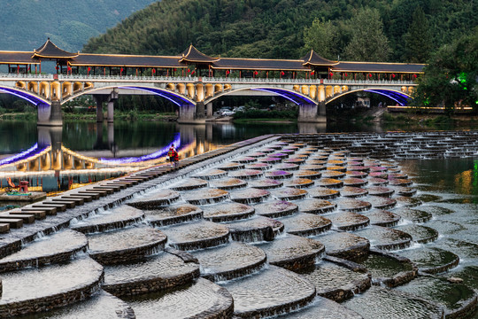 富阳龙鳞坝