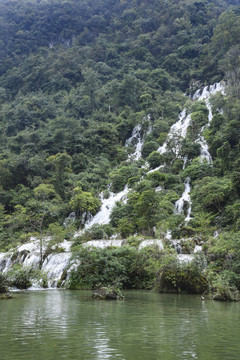 翠谷瀑布