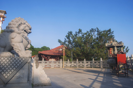 普济岩寺石狮子