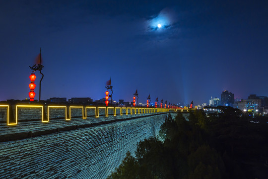 西安城墙西南角夜景风光