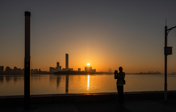 金鸡湖日出