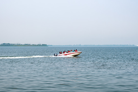 上海浦东滴水湖景观