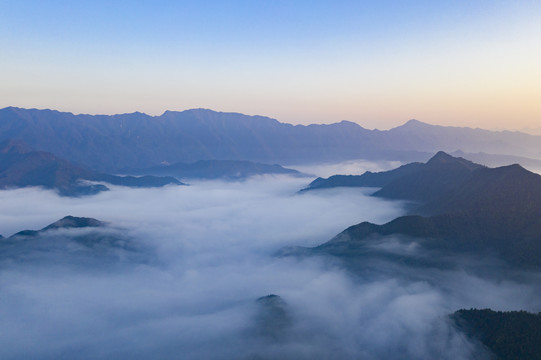 高山远景尧山云海