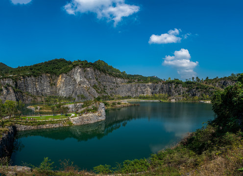 深秋的重庆渝北矿山公园