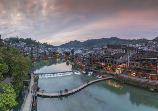 湖南湘西凤凰古城夜景