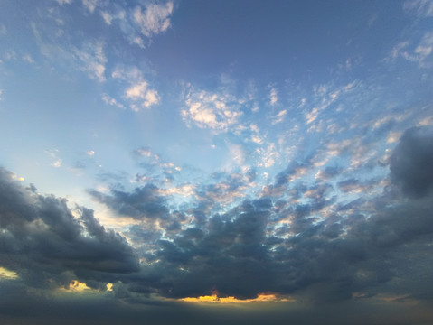 天空层层云