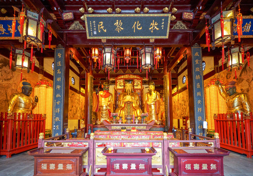 上海城隍庙大殿