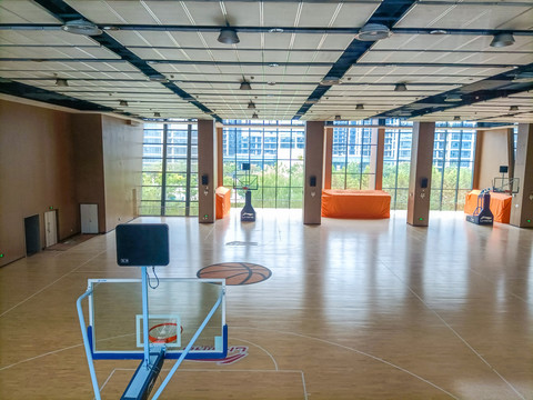 室内篮球馆