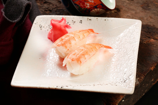 牡丹虾手握寿司