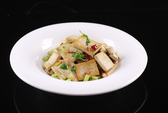 土芹烧豆腐
