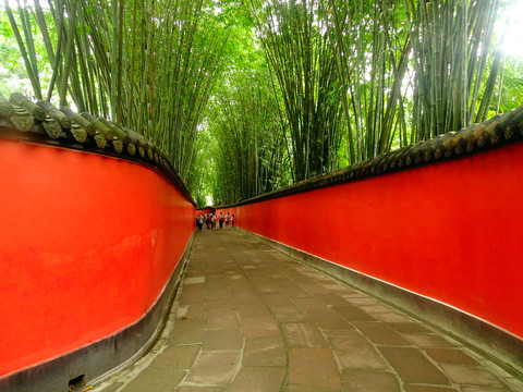 红墙走廊