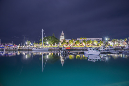 百慕大邮轮夜晚夜景