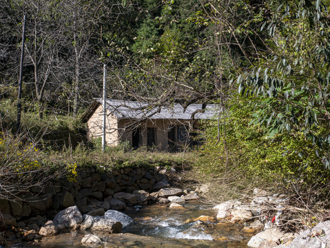 秦岭人家