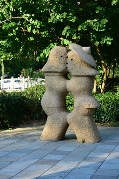 爱情雕塑