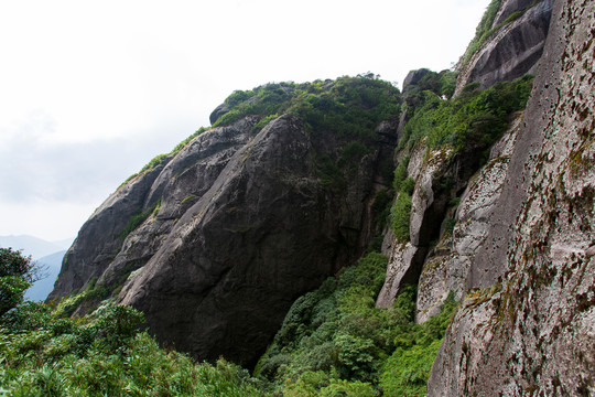 桂林猫儿山巨石风光
