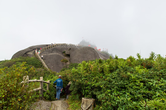 猫儿山景区山顶风光