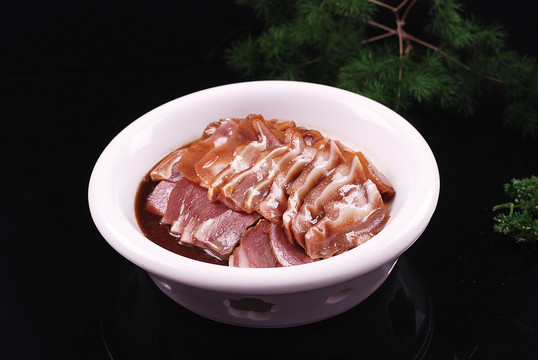 自制卤肉