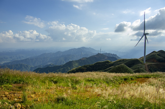 崇山峻岭