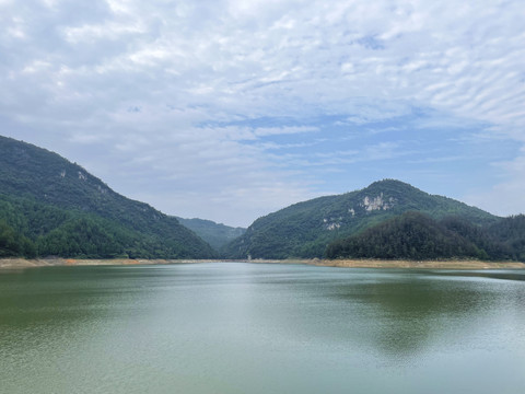 湖水