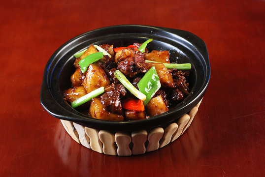 土豆烧牛腩