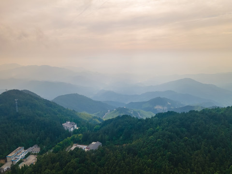 湖北黄冈罗田大别山薄刀锋风景区