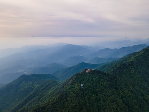 湖北黄冈罗田大别山薄刀锋风景区