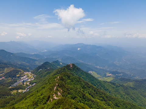 湖北黄冈罗田大别山薄刀锋风景区