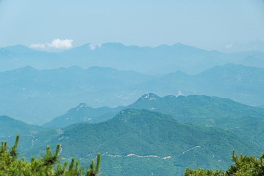 湖北黄冈罗田大别山薄刀锋风景区