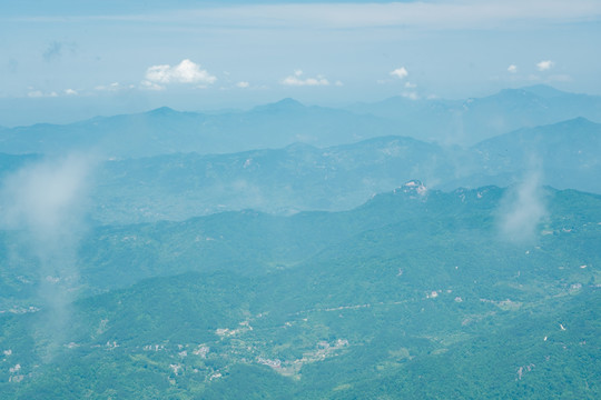 湖北黄冈罗田大别山薄刀锋风景区