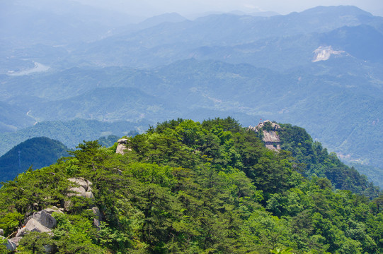 湖北黄冈罗田大别山薄刀锋风景区