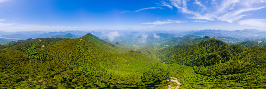 湖北黄冈罗田大别山薄刀锋风景区