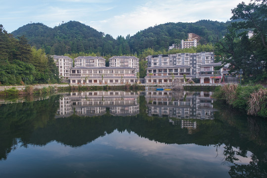 湖北黄冈罗田大别山薄刀锋风景区